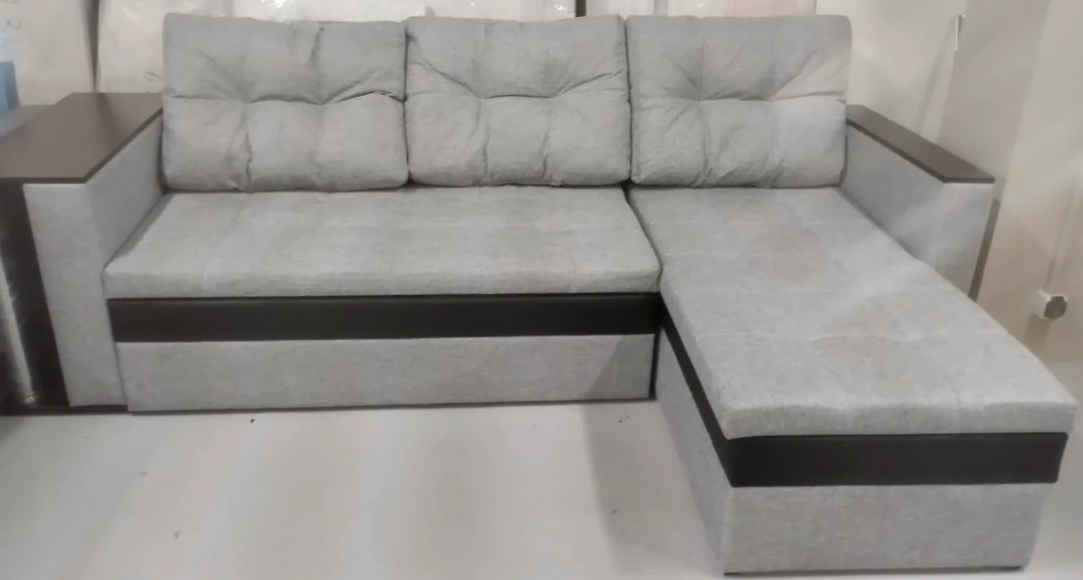 Угловой диван с левым углом Атланта Кантри Грей со столиком арт. 664198